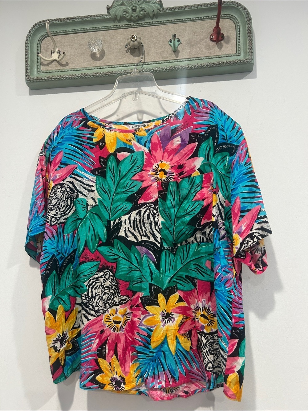Vintage 80 California Krush tiger tropical flower short sleeve T-shirt small top
